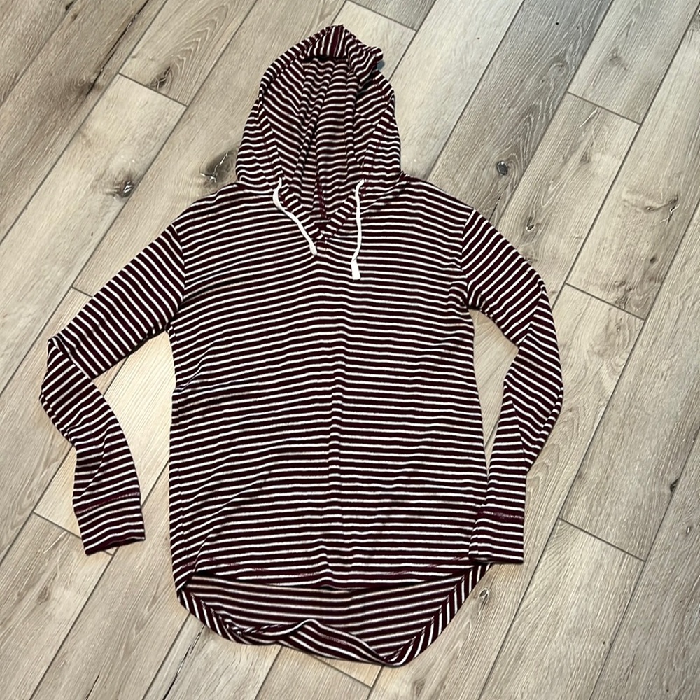 SO Hooded Long Sleeve Top
